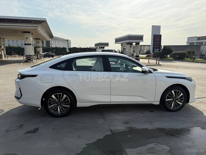 Changan Qiyuan A05 2024, 0 km - 1.5 l - Bakı