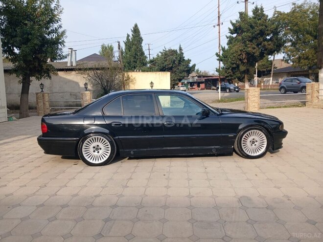 BMW 735 1996, 530,000 km - 3.5 l - Lənkəran