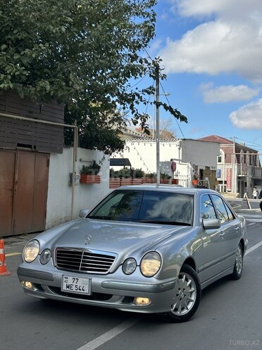 Mercedes E 240 2002, 128,000 km - 2.4 l - Bakı