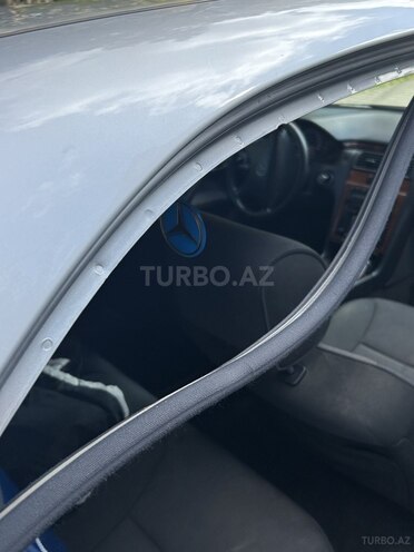 Mercedes E 240 2002, 128,000 km - 2.4 l - Bakı