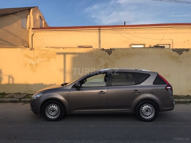 Kia Ceed 2008, 300,000 km - 1.6 л - Bakı