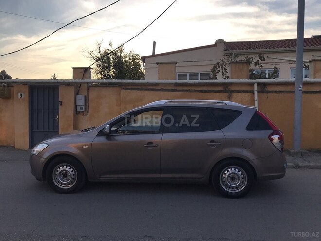 Kia Ceed 2008, 300,000 km - 1.6 л - Bakı