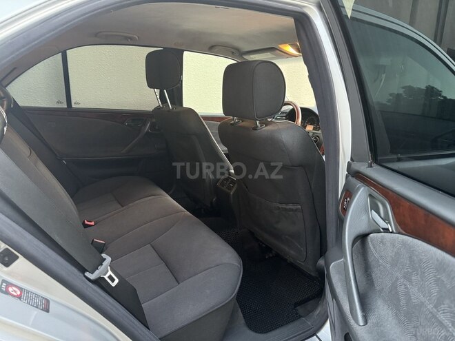 Mercedes E 240 2001, 280,000 km - 2.4 l - Bakı