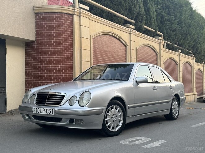 Mercedes E 240 2001, 280,000 km - 2.4 l - Bakı
