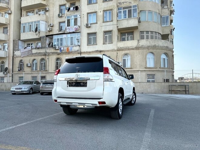 Toyota Land Cruiser Prado 2010, 175,000 km - 2.7 l - Lənkəran