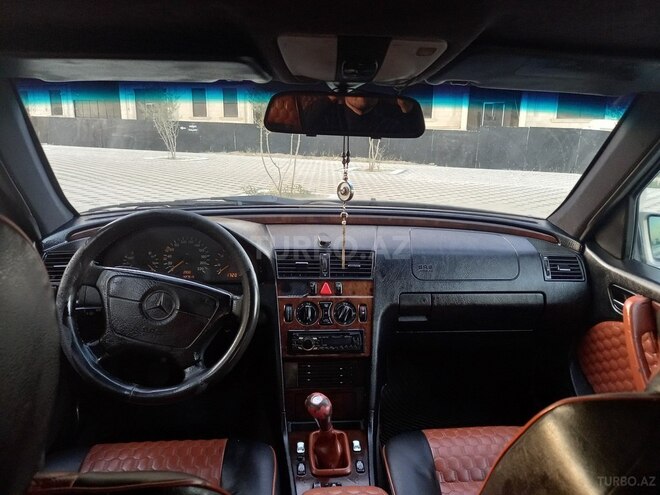 Mercedes C 220 d 1997, 427,000 km - 2.2 l - Sumqayıt