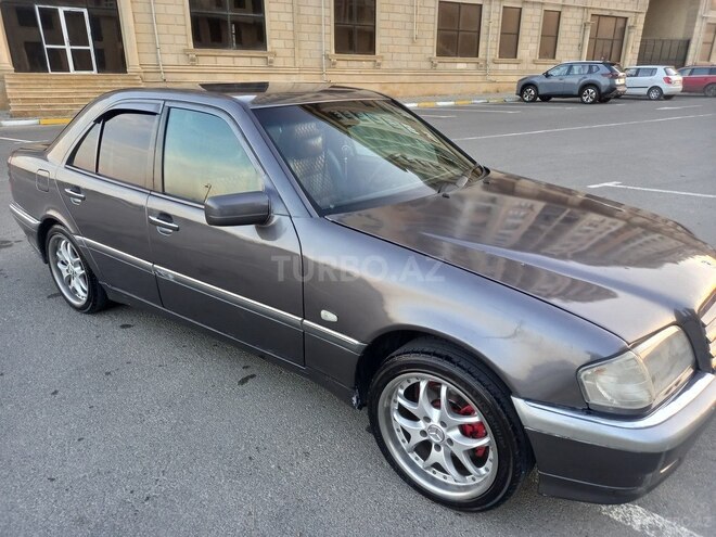 Mercedes C 220 d 1997, 427,000 km - 2.2 l - Sumqayıt