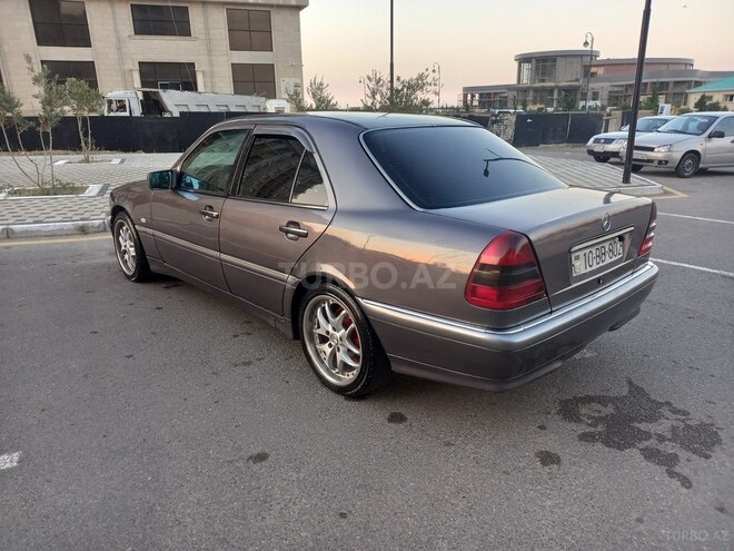 Mercedes C 220 d 1997, 427,000 km - 2.2 l - Sumqayıt