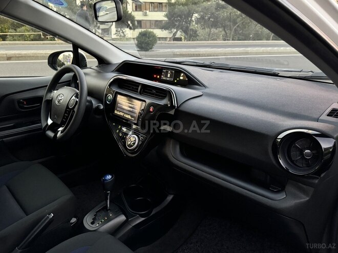 Toyota Aqua 2017, 43,000 km - 1.5 l - Bakı