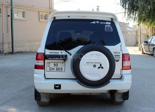 Mitsubishi Pajero io 2000, 320,000 km - 1.8 л - Bakı