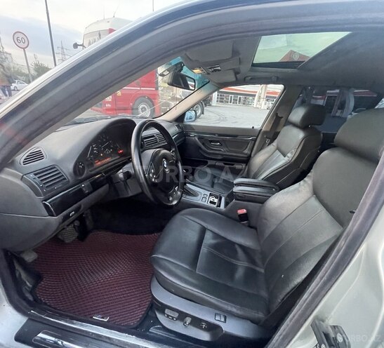 BMW 730 1999, 299,000 km - 3.0 l - Bakı