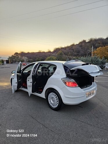 Opel Astra 2009, 186,000 km - 1.4 l - Şəki