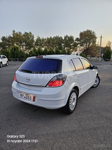 Opel Astra 2009, 186,000 km - 1.4 l - Şəki