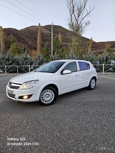 Opel Astra 2009, 186,000 km - 1.4 l - Şəki