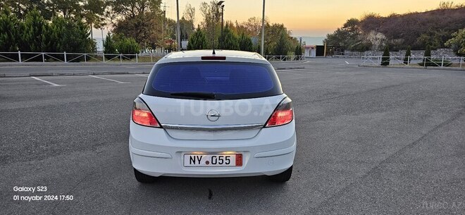 Opel Astra 2009, 186,000 km - 1.4 l - Şəki