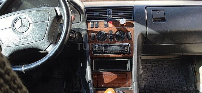 Mercedes C 180 1994, 373,891 km - 1.8 l - Bakı