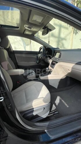 Hyundai Elantra 2017, 89,000 km - 2.0 л - Bakı