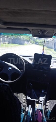 BMW 525 1988, 34,500 km - 2.5 л - Zaqatala