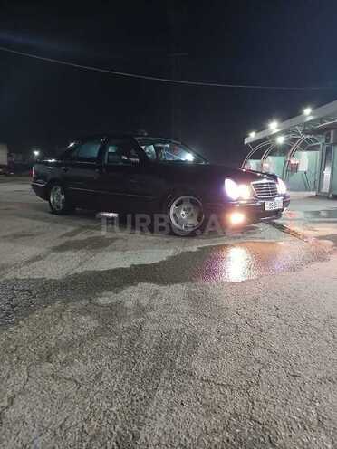Mercedes E 270 2000, 466,000 km - 2.7 l - Bakı
