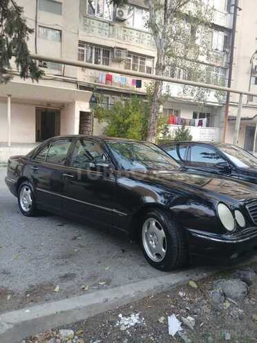 Mercedes E 270 2000, 466,000 km - 2.7 l - Bakı