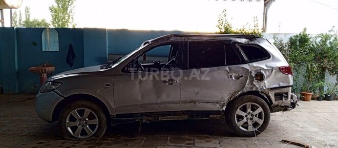 Hyundai Santa Fe 2009, 855,555 km - 2.0 l - Salyan