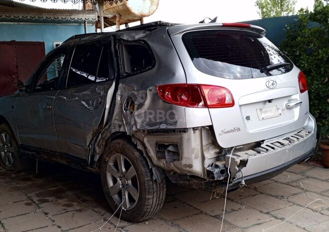 Hyundai Santa Fe 2009, 855,555 km - 2.0 l - Salyan