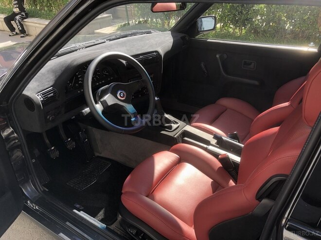 BMW 318-18