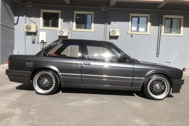 BMW 318-7