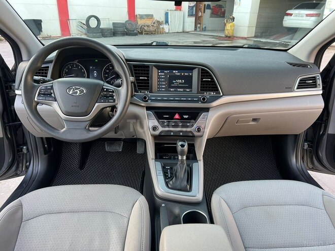 Hyundai Elantra 2017, 90,000 km - 2.0 l - Qazax