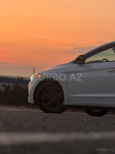 Hyundai Elantra 2018, 144,000 km - 2.0 l - Bakı
