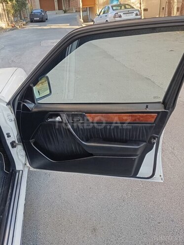 Mercedes E 220 1994, 550,000 km - 2.2 l - Bakı