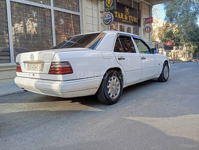 Mercedes E 220 1994, 550,000 km - 2.2 l - Bakı