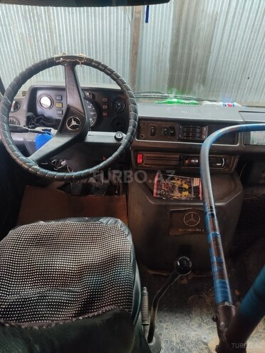 Mercedes 208 D 1990, 500,000 km - 2.5 l - Cəlilabad