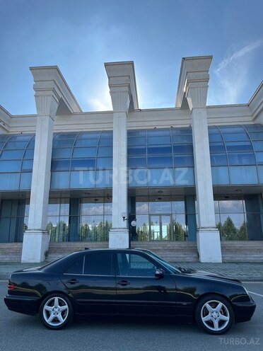 Mercedes E 220 d 2000, 440,000 km - 2.2 л - Ağdaş