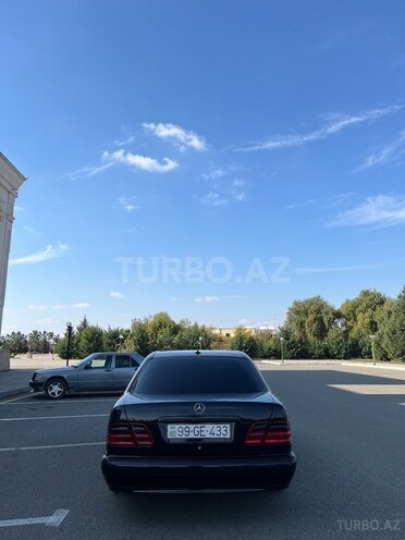 Mercedes E 220 d 2000, 440,000 km - 2.2 л - Ağdaş