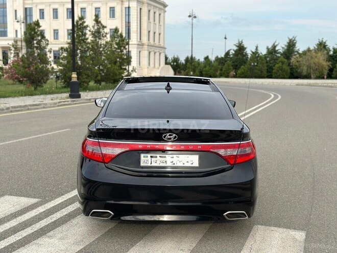 Hyundai Grandeur 2015, 220,000 km - 2.2 л - Bakı