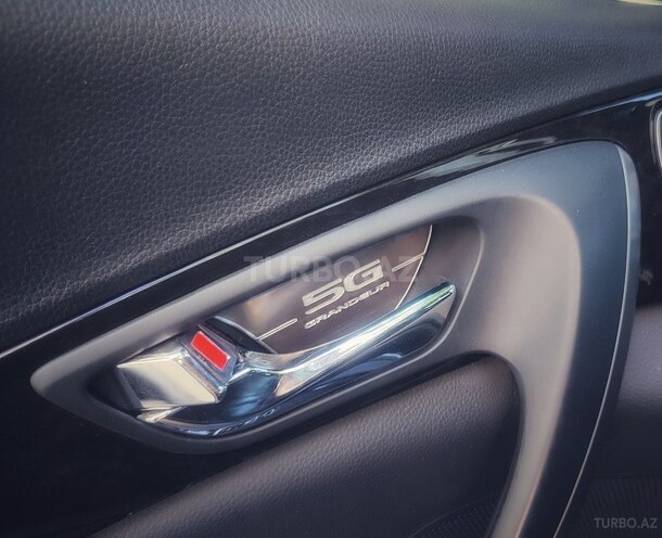 Hyundai Grandeur 2015, 220,000 km - 2.2 л - Bakı