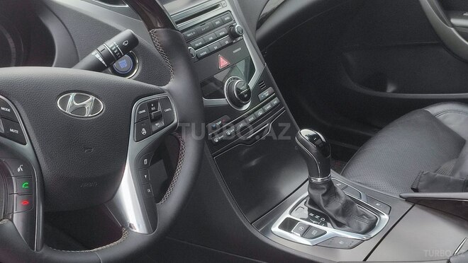 Hyundai Grandeur 2015, 220,000 km - 2.2 л - Bakı