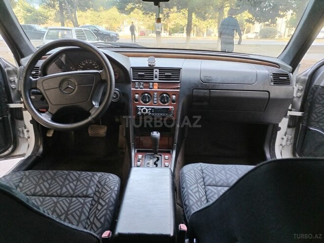 Mercedes C 200 1995, 350,000 km - 2.0 л - Sumqayıt