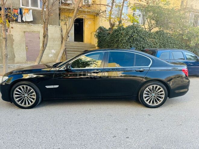 BMW 750 2009, 195,900 km - 4.4 l - Bakı