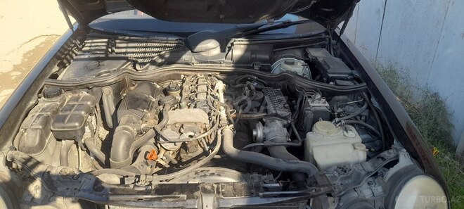 Mercedes E 220 d 2000, 222,220 km - 2.2 l - Bakı