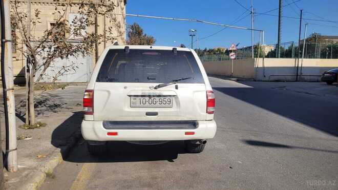 Nissan Pathfinder 2001, 359,000 km - 3.3 l - Bakı