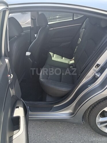 Hyundai Avante 2017, 130,000 km - 1.6 l - Bakı