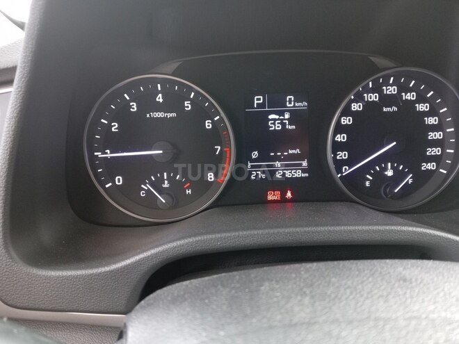 Hyundai Avante 2017, 130,000 km - 1.6 l - Bakı