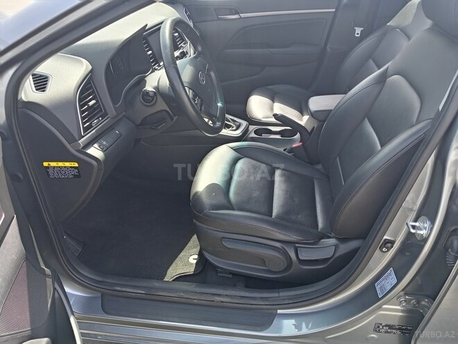 Hyundai Avante 2017, 130,000 km - 1.6 l - Bakı