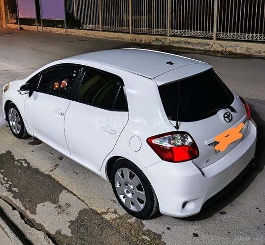 Toyota Auris 2011, 199,000 km - 1.4 л - Bakı
