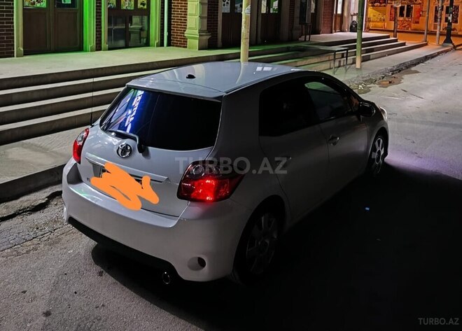 Toyota Auris 2011, 199,000 km - 1.4 л - Bakı