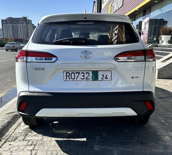 Toyota Corolla Cross 2024, 0 km - 2.0 л - Bakı