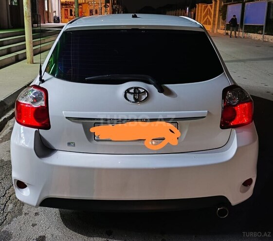 Toyota Auris 2011, 199,000 km - 1.4 л - Bakı