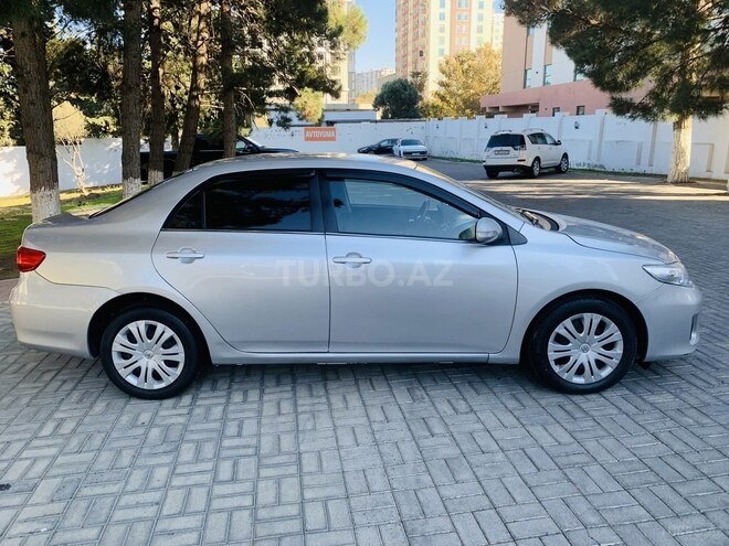 Toyota Corolla 2011, 222,292 km - 1.4 l - Bakı
